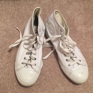 White leather converse all star sneakers